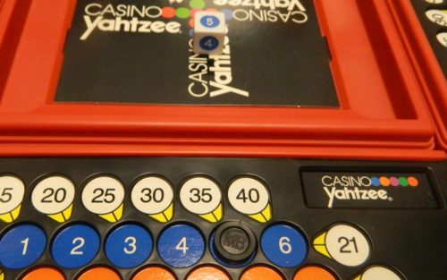 Mark Off Number in Casino Yahtzee