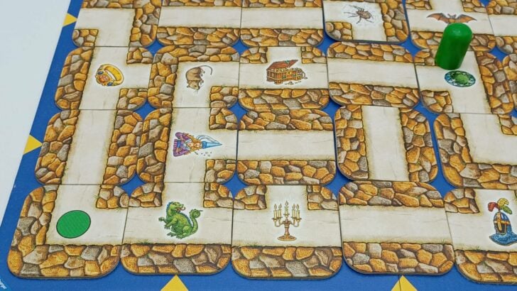 Moving your playing piece in Labyrinth