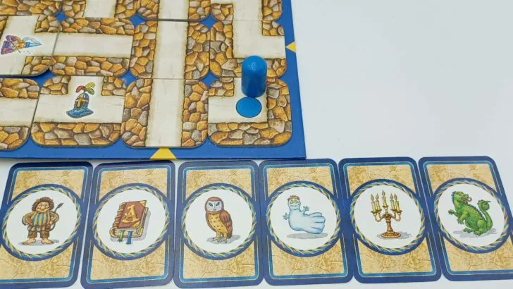 The blue player has won Labyrinth