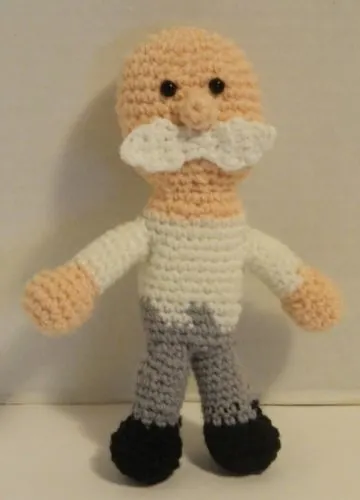 Assembly of Mr. Monopoly Amigurumi