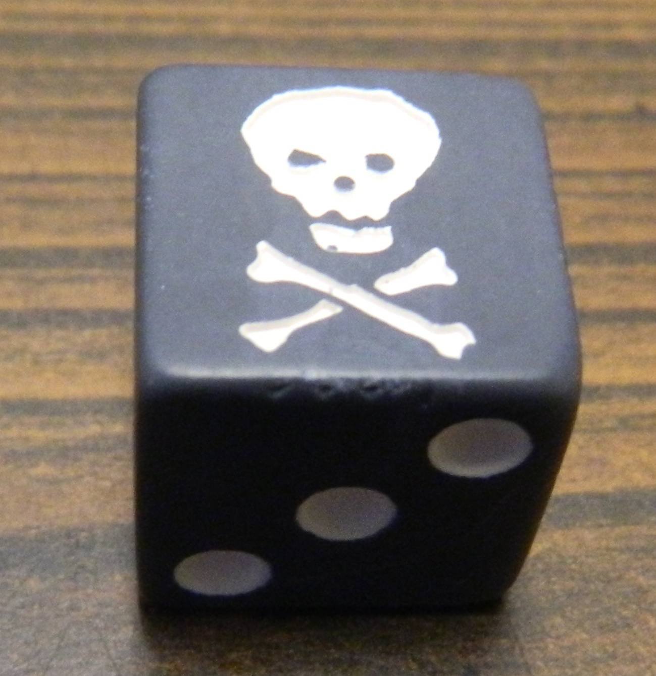 Pirates Of The Caribbean PIRATES DICE Game Replacement Parts Pieces CUP & 5 DICE 