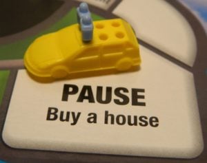Pause Buy A House Space in Game of Life: Extreme Reality