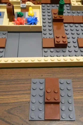 Shifting Tile in LEGO Harry Potter Hogwarts