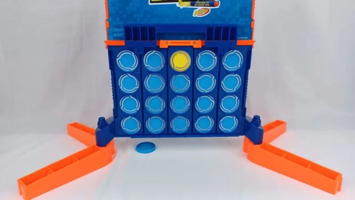 Knocked Out Disc in Connect 4 Blast!