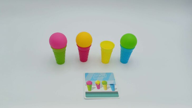 A player has submitted an incorrect order since the green scoop is supposed to be in the yellow cone, not the blue one.